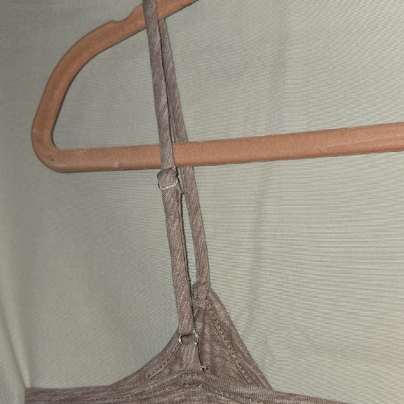 Lulu's Tan Peplum Tank Top Medium - Picture 7 of 8